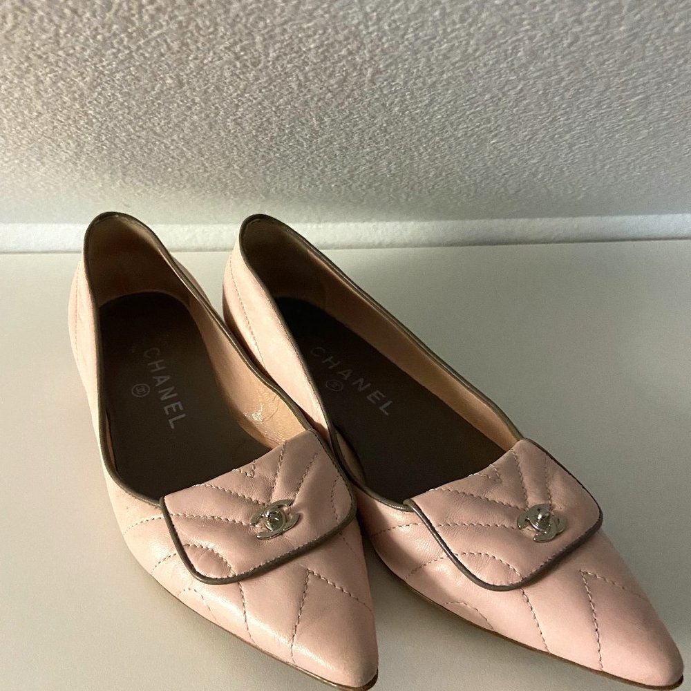 CHANEL flats Size 6 - Quilted leather.